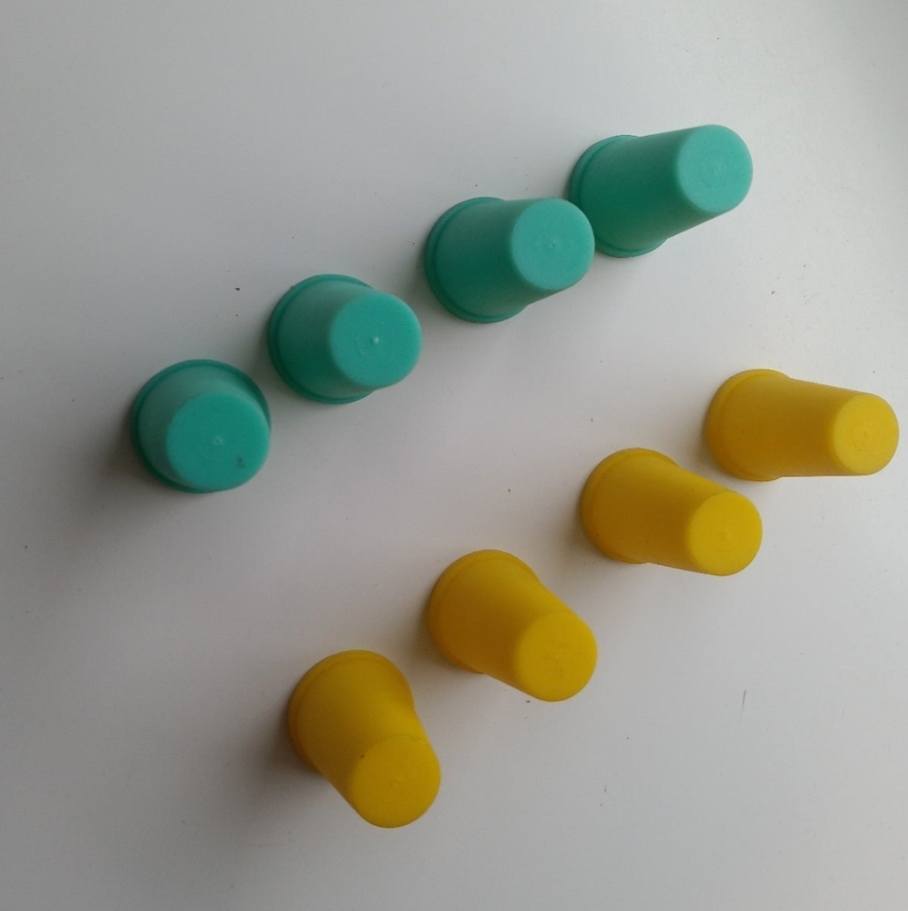Vernt Magic Colorful thimbles Vintage 16 Multiply & Vanish at Fingertips